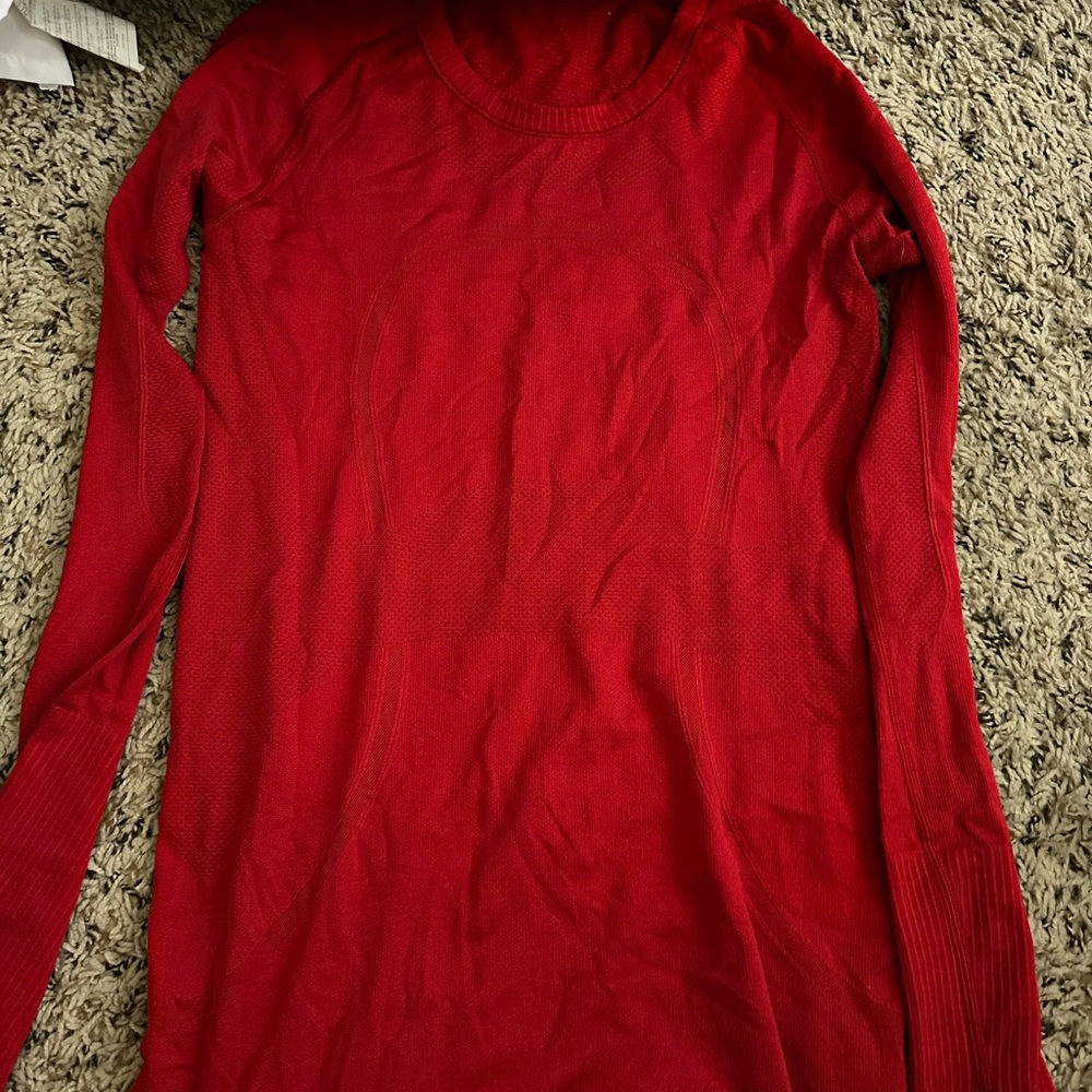 Lululemon Swiftly Tech long sleeve